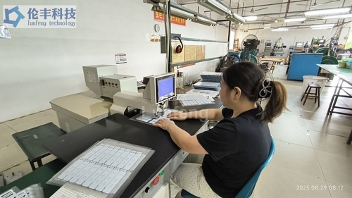Interruttori a membrana: la soluzione per l'interfaccia elettronica